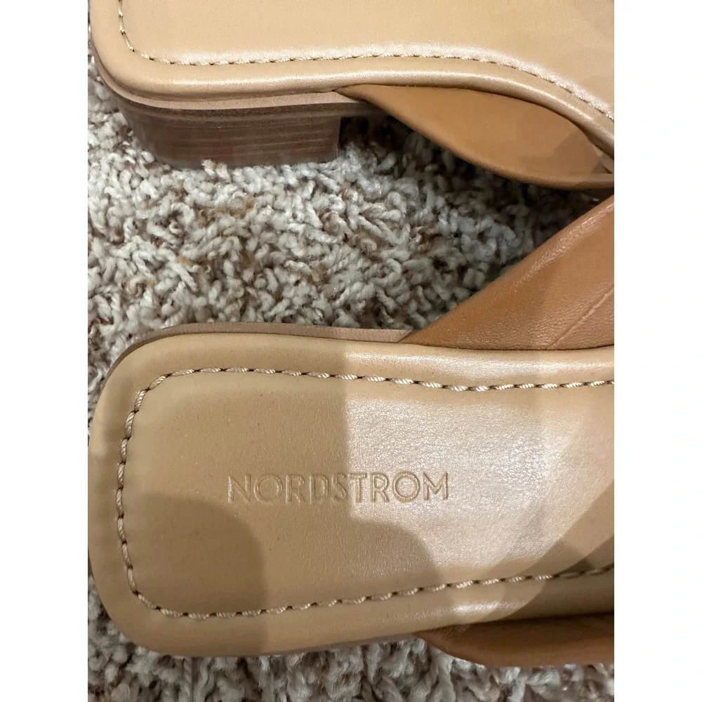 Nordstrom Quintina Tan Leather Thong Sandals Square Toe Twisted Strap Slides 8M